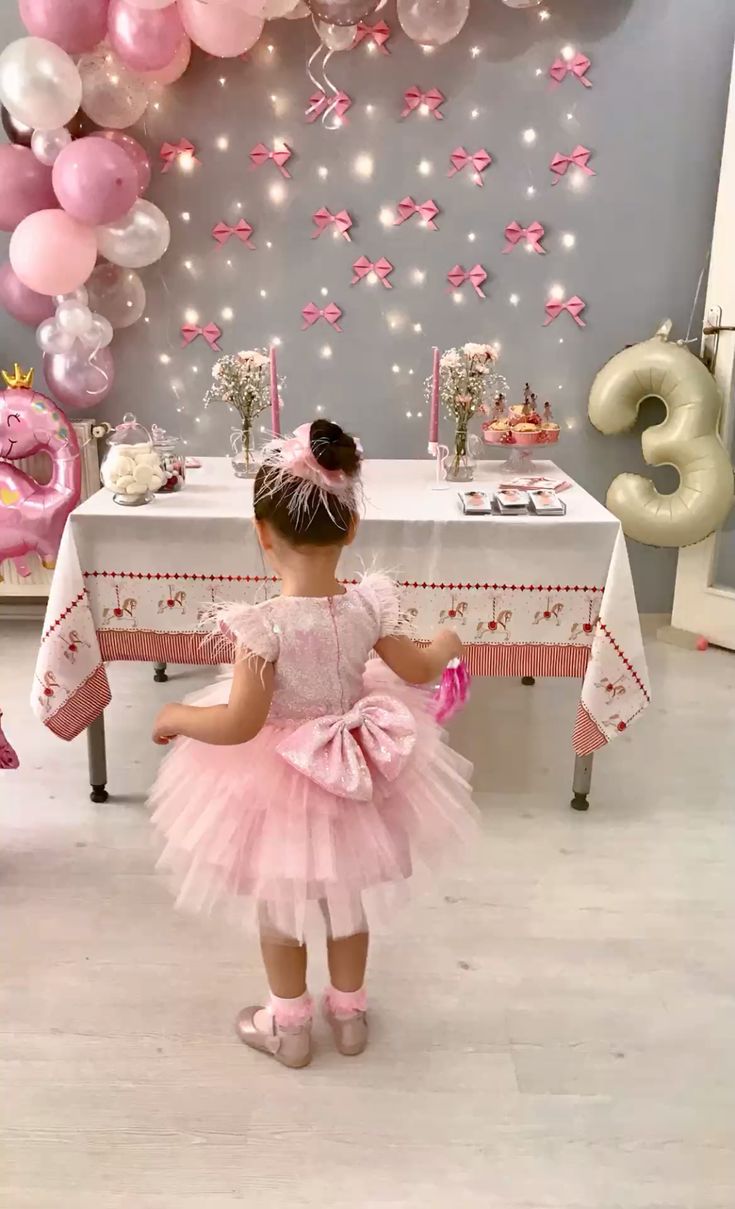 Evde Yapılan Partiler İçin Uygun Dekorasyonlar