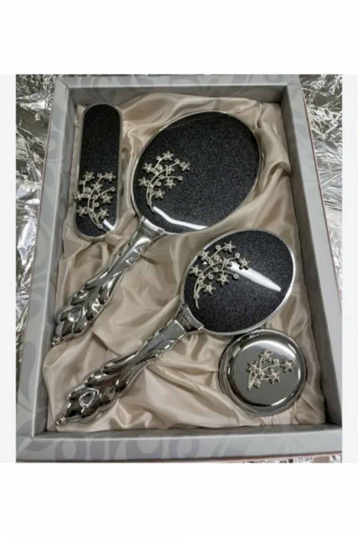 Ayna Tarak Siyah Gümüş Takım Ayna Tarak Siyah Gümüş Takım