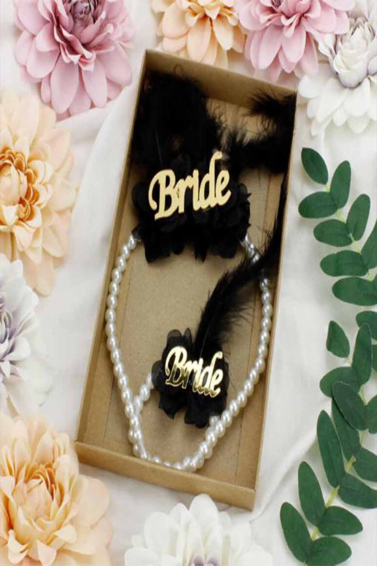 Bride Taç Ve Bileklik İncili Tüylü Kumaş Güllü Set Gold Gümüş