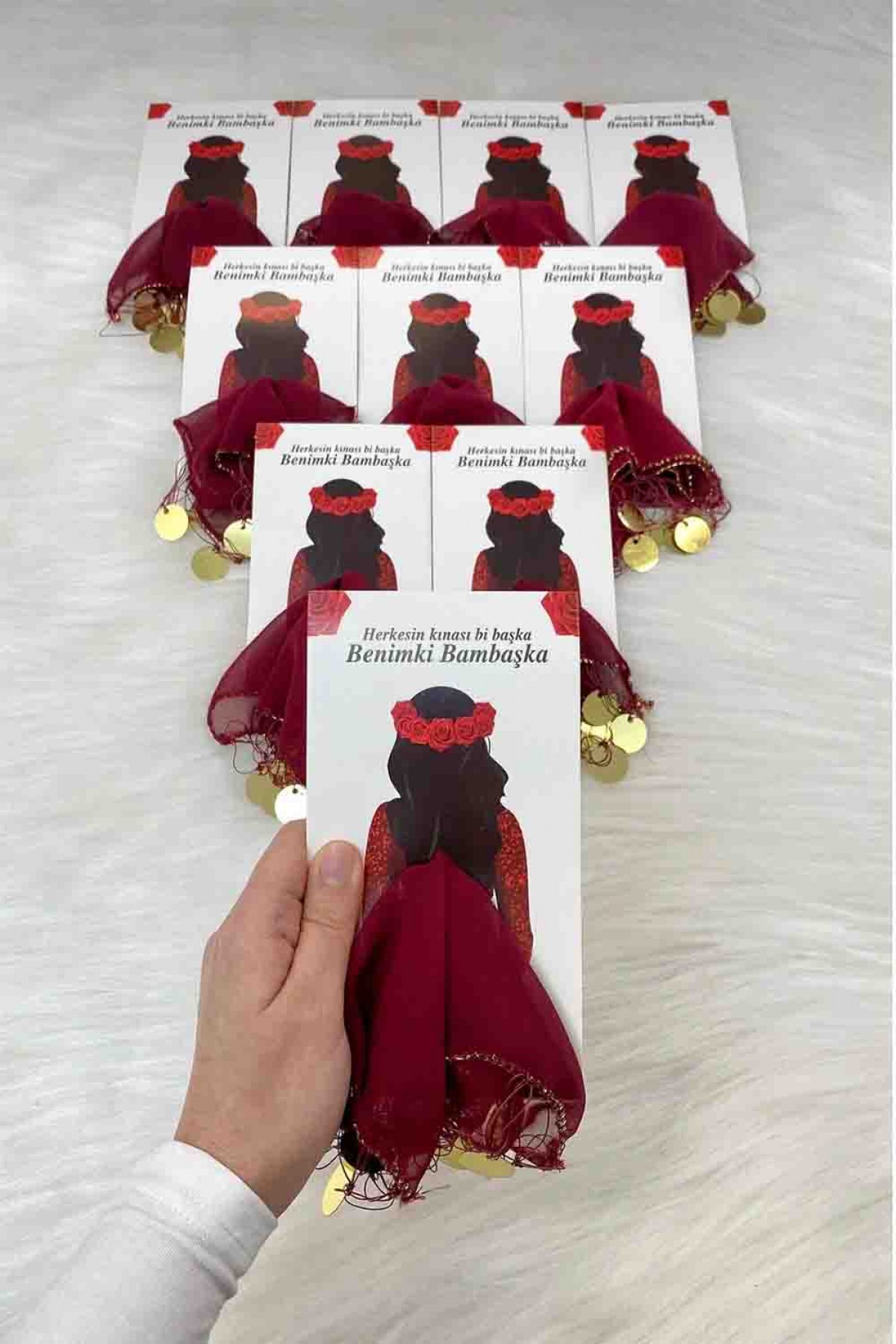 Kartlı Halay Mendili 10’lu 8 Renk Kartlı Halay Mendili 10’lu 8 Renk