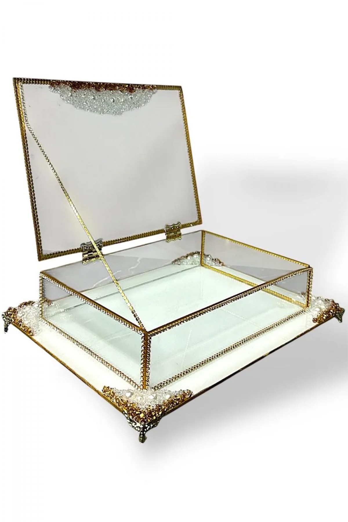 Zümrüt Model Lüks Taşlı 20x30 Kapaklı Kutu Zümrüt Model Lüks Taşlı 20x30 Kapaklı Kutu